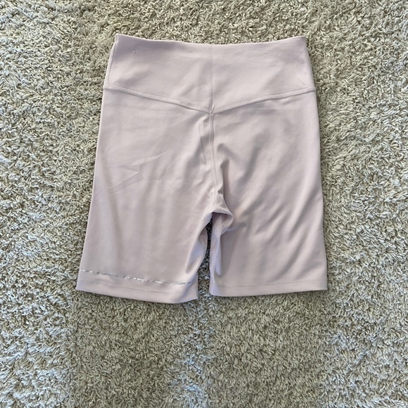 Pink Women’s Nike Air Biker Shorts Sz Lrg - Picture 5 of 8